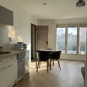 Proches Cdg Le Bourget Dans Maison Francilienne Typique , Le Blanc-Mesnil France